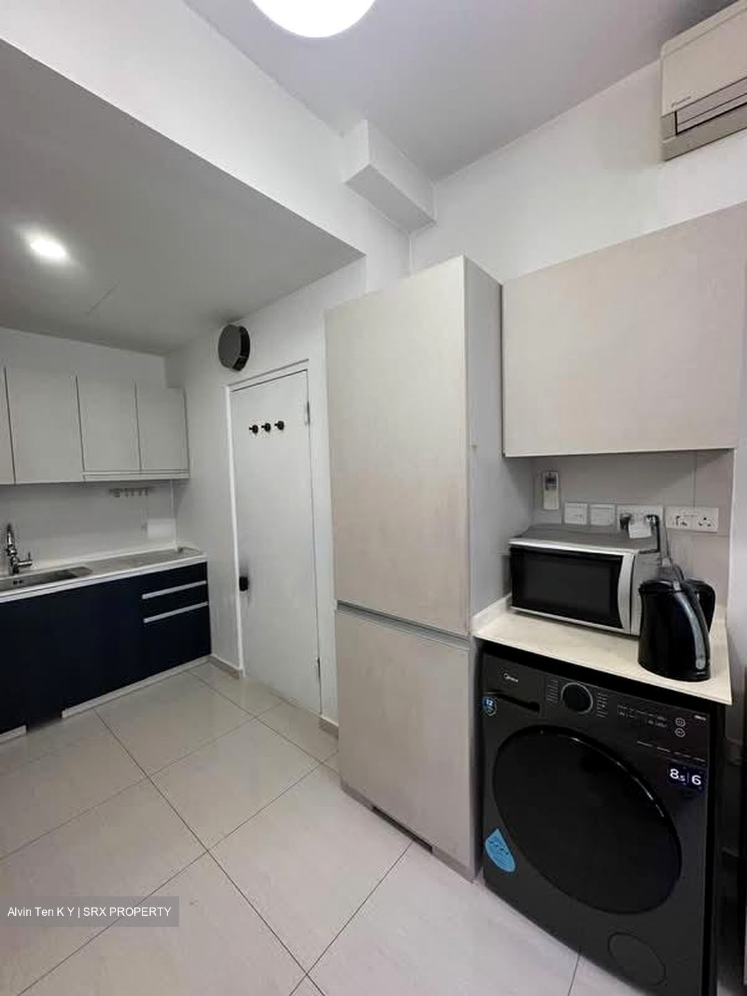Suites 28 (D14), Apartment #576335121